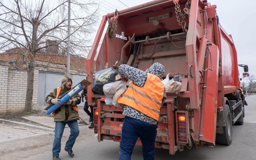 Срочный вывоз мусора в Красноярске в октябре
